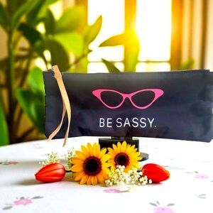 'Be Sassy' Pouch with Cat Eye pink Sunglasses.